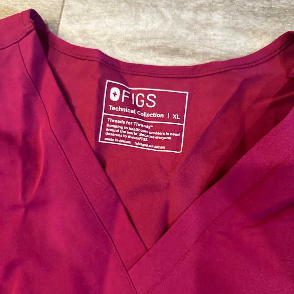 Women’s figs Top size XL